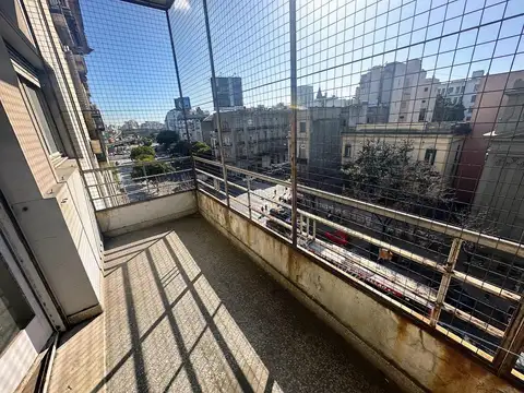 Departamento 4 ambientes con 3 baños