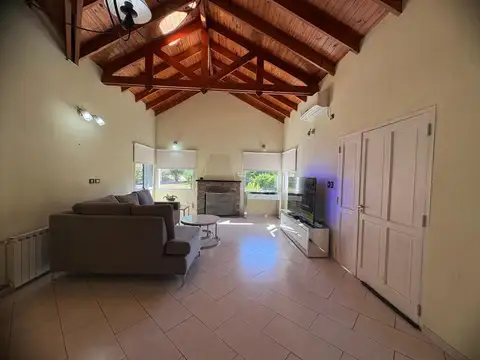 CASA EN VENTA ESTANCIA SMITHFIELD