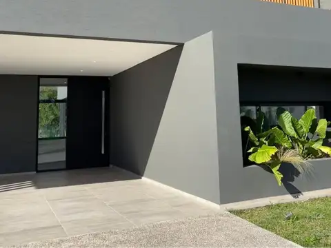 Casa en Venta en Haras Santa Maria, USD 340.000