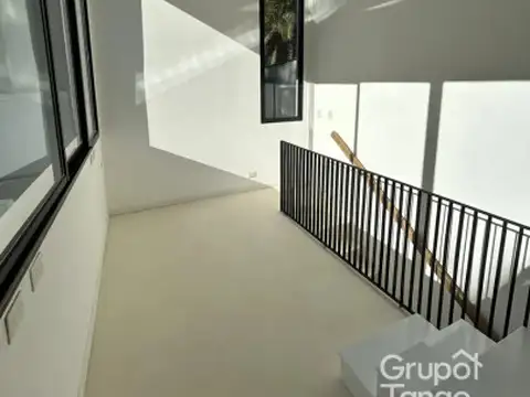 Depto Tipo Casa en Venta de 3 dormitorios