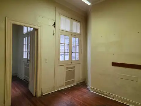 Oficina en Alquiler 100 años