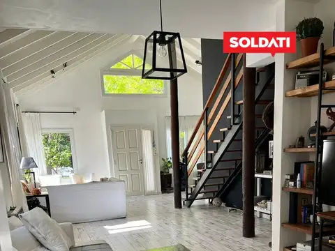 Casa 6 ambientes con 3 baños