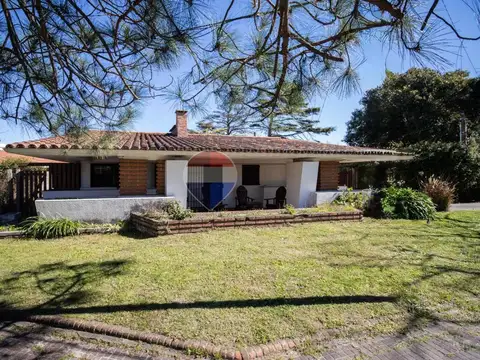 VENTA CASA ATLANTIDA A DOS CUADRAS DE LA PLAYA