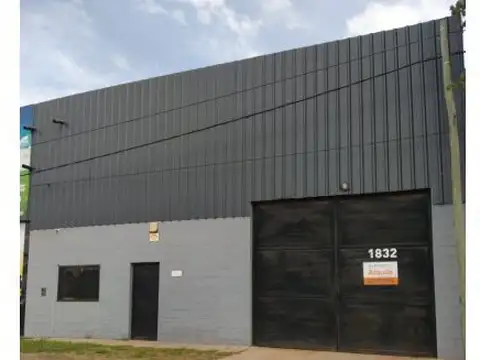 GALPÓN EN ALQUILER SOBRE COLECTORA AO12 ROLDÁN