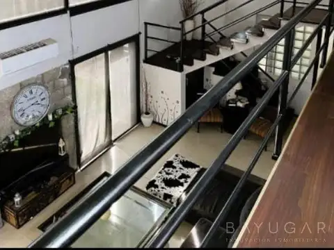Casa 5 ambientes con 4 baños