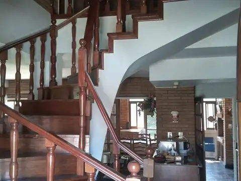 Casa 5 ambientes con 2 baños