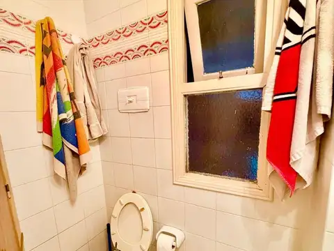 En venta excelente depto. 3 amb al frente a metros