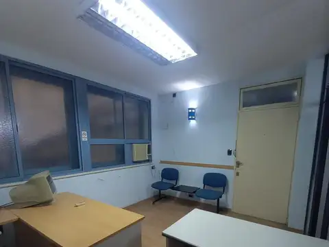 Oficina Monoambiente con 2 baños