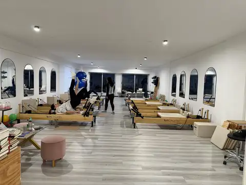 Oficina a estrenar con terraza propia – 180 m² en Recoleta