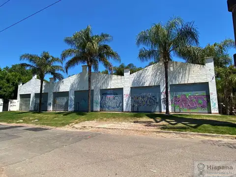 Local en ALQUILER sobre la calle Misiones casi Colectora (12 de Octubre)