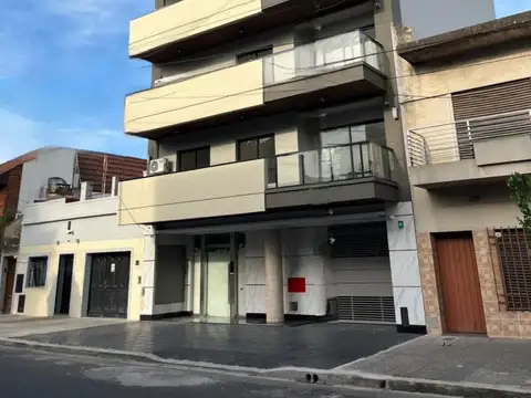 SEMI PISO 3 AMBIENTES 2 BAÑOS GRAN BALCON UN LUJO VER IMÁGENES