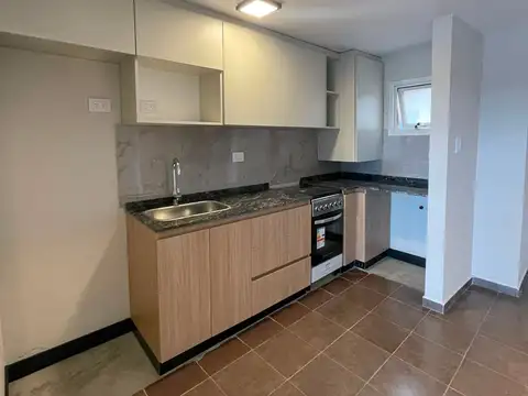 Departamento 6 ambientes con 1 baño