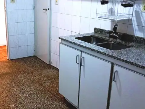 Departamento en venta en Villa Real  3 AMB AL FRENTE