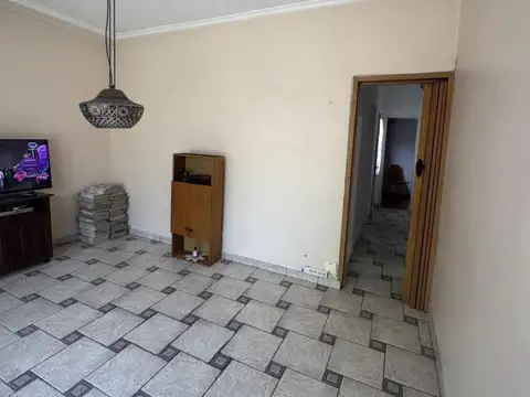 Casa en Venta. Alberdi al 700. Villa sarmiento