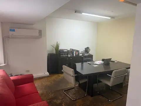 Oficina en Venta con 1 cochera