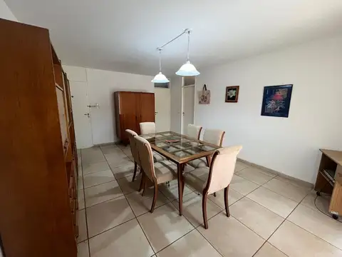 Casa 5 ambientes con 1 baño