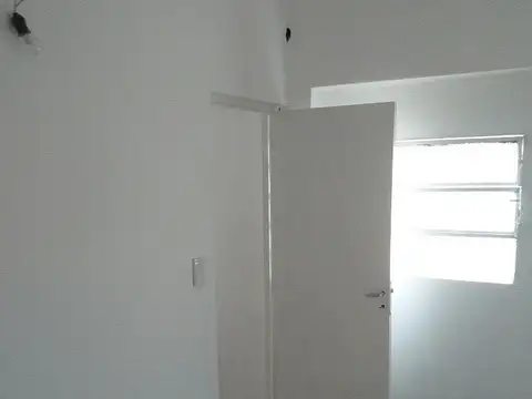 Depto Tipo Casa en Alquiler 50 años