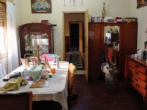25 de Mayo al 1600