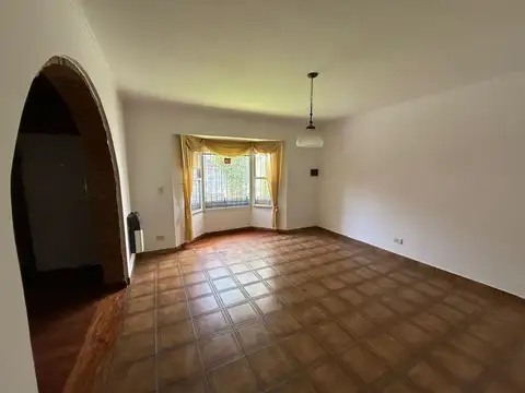 Casa en Venta en Olivos Maipú/Uzal, USD 284.000