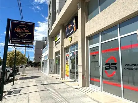 Av. Roca 1100