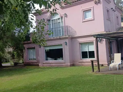 CLL. Alquiler casa 4 ambientes en El Bosque, Campana
