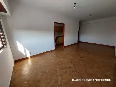 Departamento en Alquiler en Centro, $ 800.000