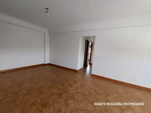 Conesa 100, Piso 2