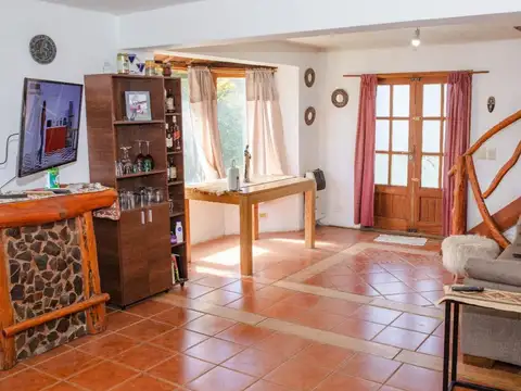 Casa 4 ambientes con 1 baño
