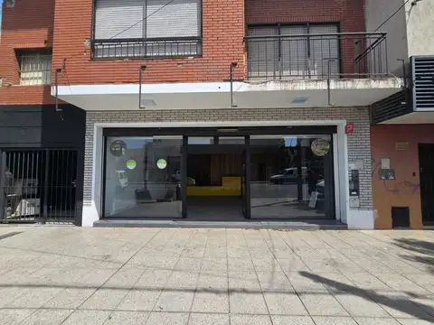 Av. J. B. Justo y Buenos Aires