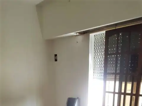 Impecable Casa en Bernal Oeste | 3 Ambientes con Terraza  y Cochera | Zona Residencial