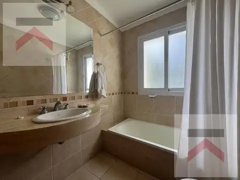 Casa 7 amb 5 dorm piscina en UN SOLO LOTE de 1082m2 Los Cardales Country Club APTO CREDITO
