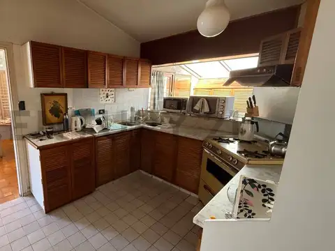 GRAN CASA EN CERRO DE LAS ROSAS 4 DORM/PILETA