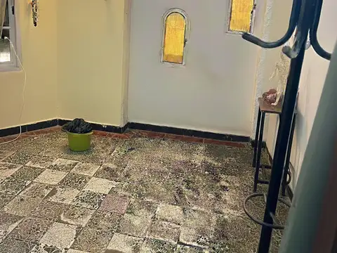 Local en Venta Via Púb.