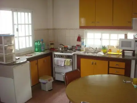 ROCA 2351. Entre Republica y Buenos aires