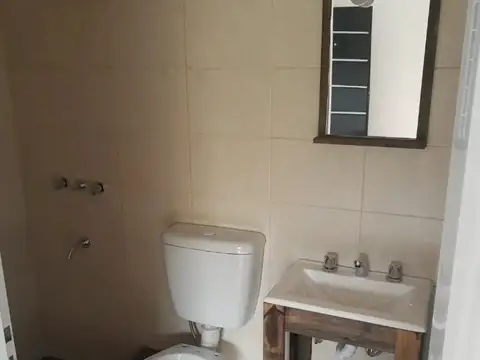 Departamento en Alquiler en Temperley, $ 380.000