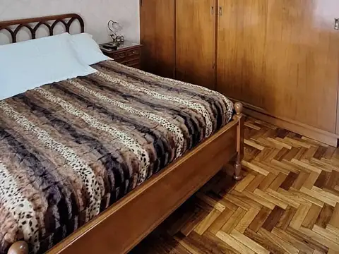 VERSALLES SANTO TOME AL 6600 PH PISO UNICO 3 AMB.+DEP+TERRAZA SIN EXPENSAS 