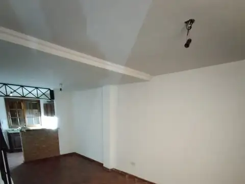 Casa en Alquiler en Temperley, $ 950.000