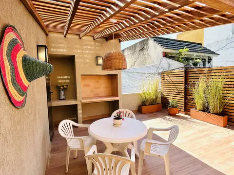 PH en Villa Santa Rita Al Frente a Estrenar Pb con Terraza y Parrilla a Puro Sol