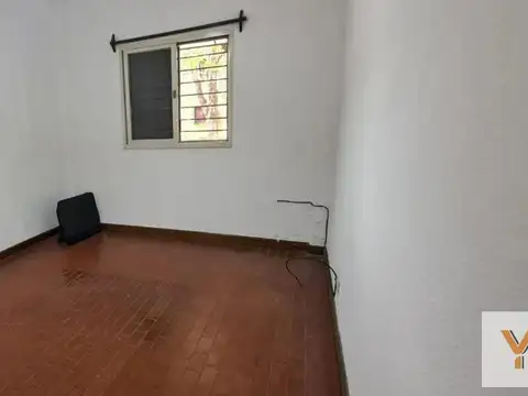 Departamento en venta - 3 Dormitorios 1 Baño - 66Mts2 - Rafael Calzada, Almirante Brown