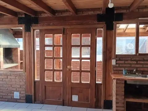 Depto Tipo Casa en Venta con 1 cocheras