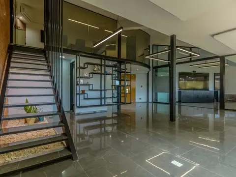 Oficina en Venta con 1 cochera