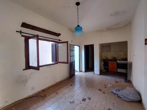 Depto Tipo Casa en Venta 40 años
