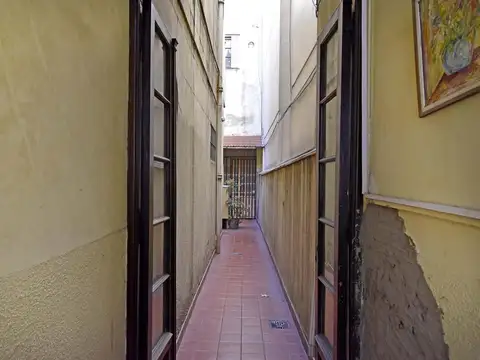 Depto Tipo Casa en Venta en Flores, USD 85.000