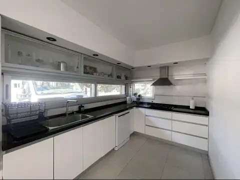 Casa en Venta 4 Ambientes en Barrio cerrado Santa Irene, Luján