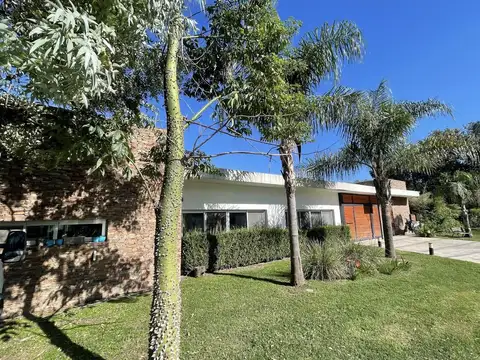 Casa en Venta 4 Ambientes en Barrio cerrado Santa Irene, Luján