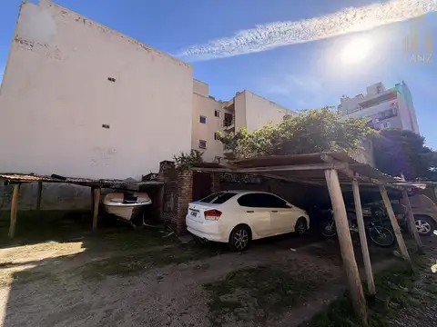 Terreno en Venta en Alto Alberdi, USD 160.000