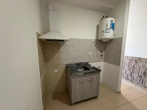 Departamento en Alquiler en José Clemente Paz, $ 350.000