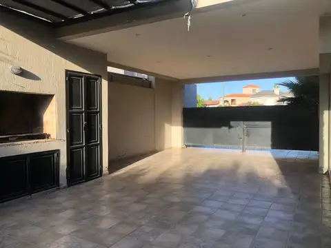 Casa en Alquiler en Godoy Cruz, USD 2.100