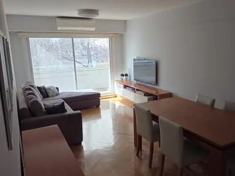 Belgrano – 4 ambientes con dependencia – Cochera y 2 bauleras – Apto crédito – Impecable