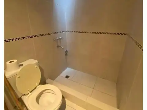 Casa de 6 Ambientes en Bernal Centro